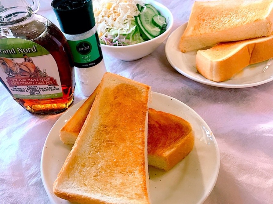 朝食メープルシロップ✨甘塩っぱいトーストの画像