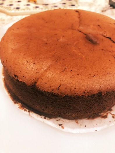 とろけるチョコレートスフレチーズケーキの写真