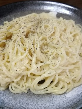 全卵と粉チーズのふわっとカルボナーラ