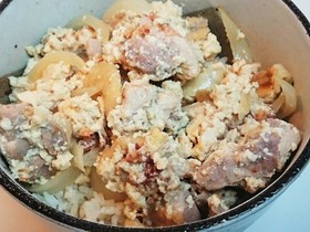 鶏ももの梅豆腐漬け炒め丼