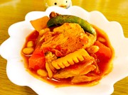 根菜とむね肉のとろけるチーズトマト煮の写真