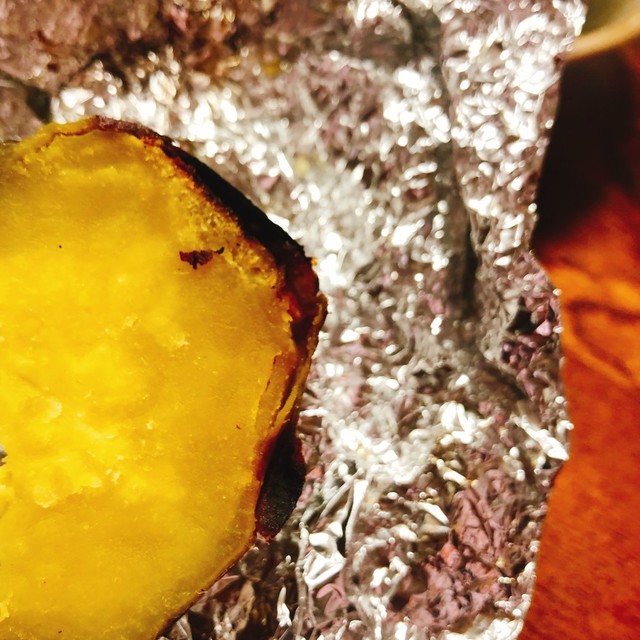 さつまいもをストーブでしっとり焼く方法 レシピ 作り方 By 高郷comachi クックパッド 簡単おいしいみんなのレシピが360万品