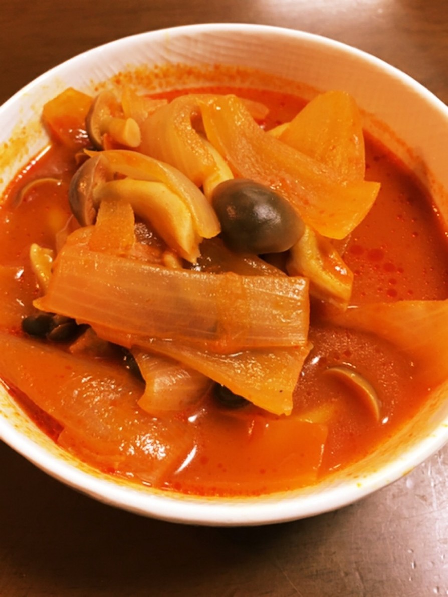 【減圧鍋で作る】鳥もも肉の野菜ジュース煮