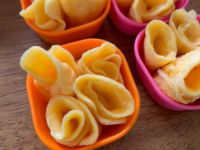 簡単 かわいい お花の卵焼き お弁当用 レシピ 作り方 By くっきぃ０２２６ クックパッド