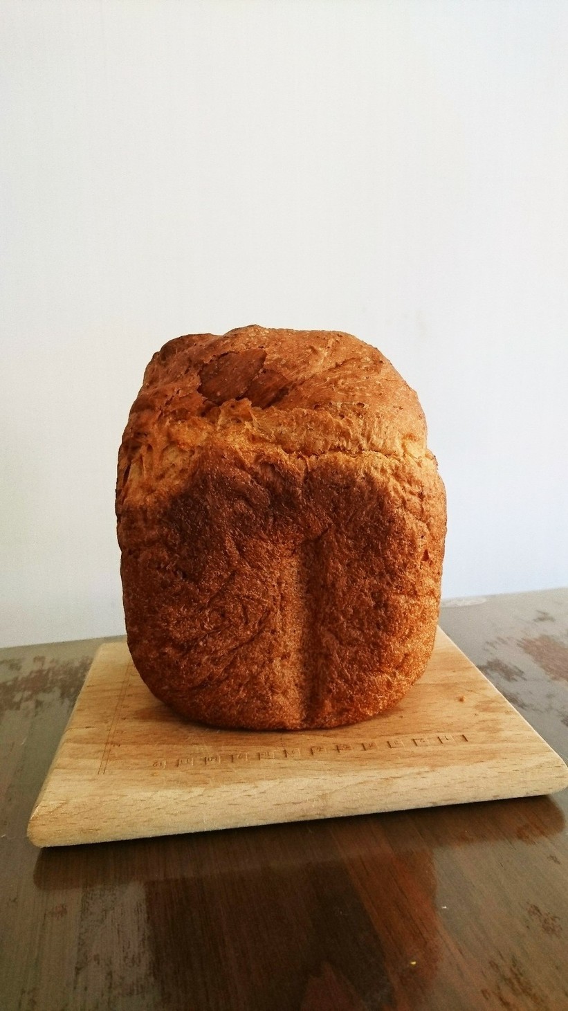 【無塩食】全粒粉とオリーブオイルのパンの画像