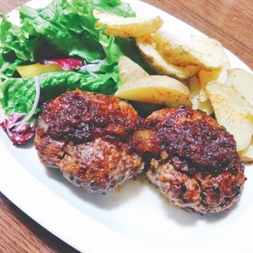 肉々しい!オニオンソースハンバーグ♪