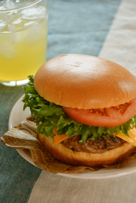 糸寒天入りハンバーガー