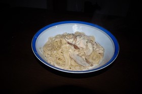ポルチーニ茸と鶏胸肉の塩麹漬のパスタ