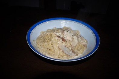 ポルチーニ茸と鶏胸肉の塩麹漬のパスタの写真