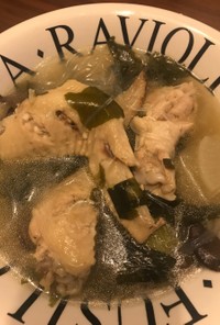 鶏肉の中華風スープ