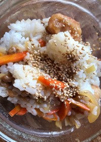 納豆と鶏の南蛮漬けのご飯