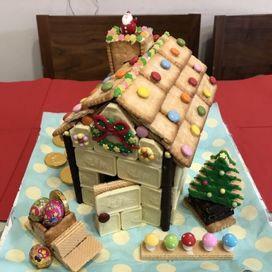 2019 クリスマス お菓子の家の写真
