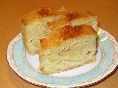 すりおろし林檎のパウンドケーキの写真