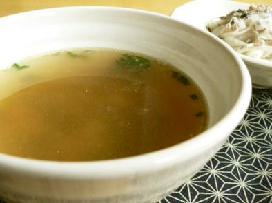 サバ水煮缶の汁で…スープの写真