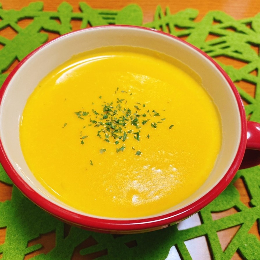 ほっこり温まる♡簡単かぼちゃの濃厚スープの画像