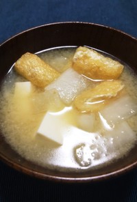 【ホッとする味】豆腐と大根のお味噌汁
