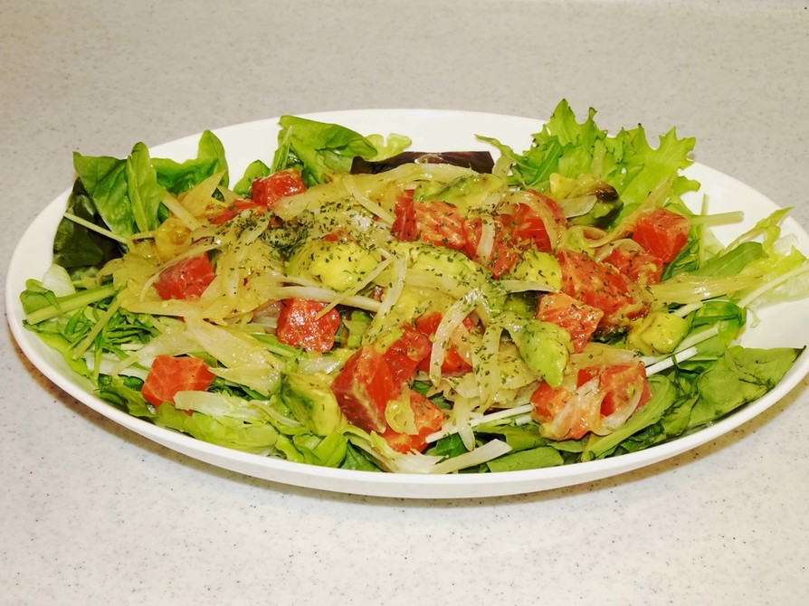 水菜・アボガド・サーモンのサラダの画像