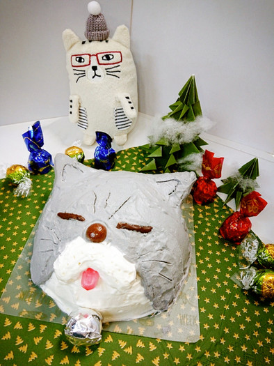 クスグルジャパンのペコスケーキの写真