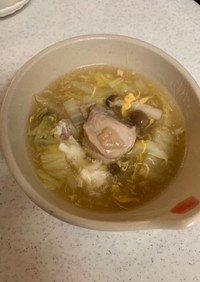 白菜と鶏肉の卵スープ