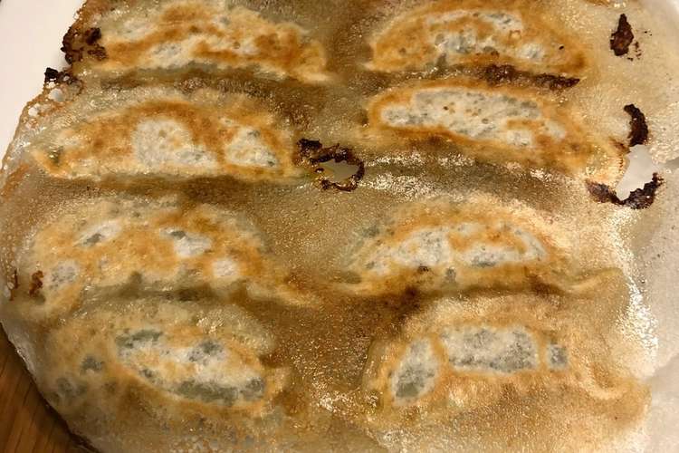 くっつかない餃子の焼き方 しかも羽根付き レシピ 作り方 By Ssister クックパッド 簡単おいしいみんなのレシピが356万品