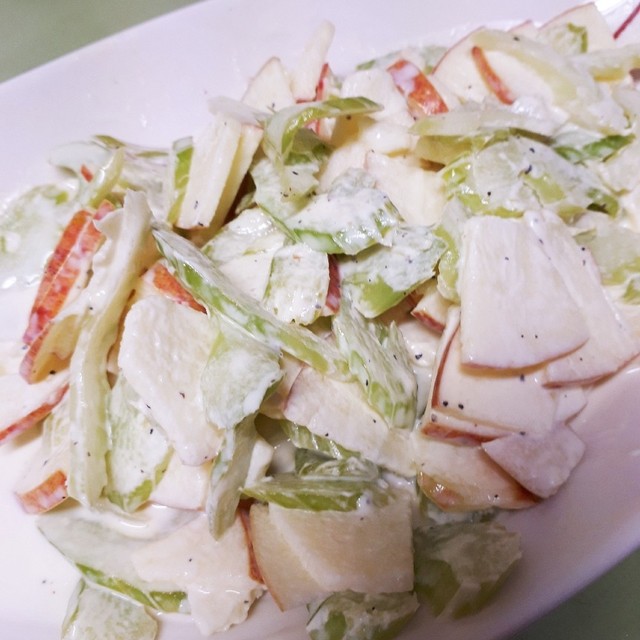 セロリとリンゴのサラダ デパ地下風 レシピ 作り方 By ちょこちょこまるん クックパッド セロリとリンゴのサラダ デパ地下風 レシピ 作り方 By ちょこちょこまるん クックパッド