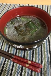 小松菜のわさび塩昆布スープ