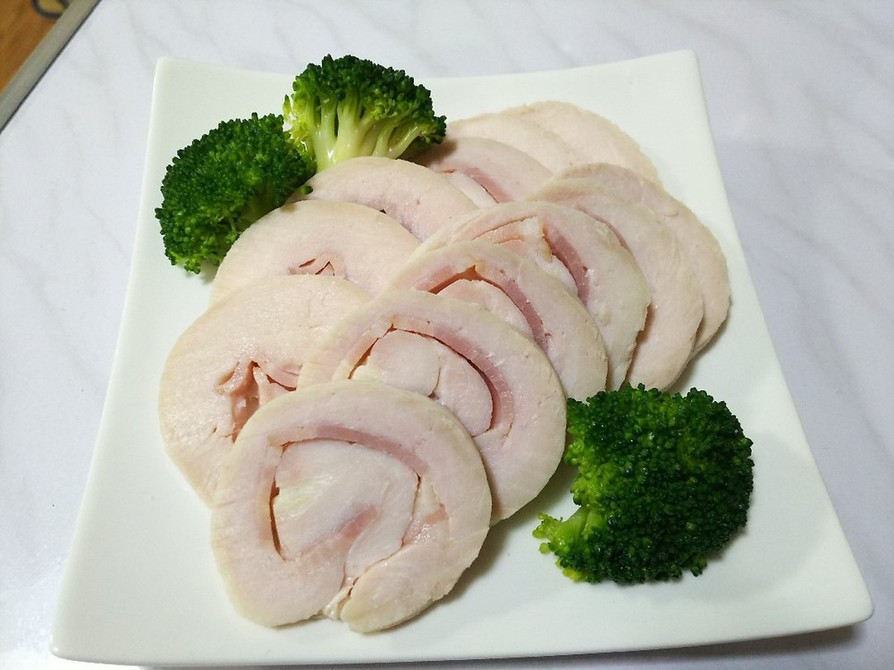 鶏胸肉の簡単ハム(ベーコン入り)の画像