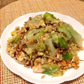 鮭ときのこの和風レタス炒飯