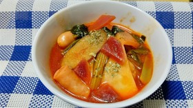 赤ビーツ入り洋風お雑煮