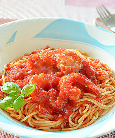 エビとホタテのトマトソーススパゲッティ♪の写真