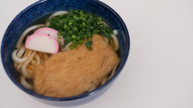 出汁パックで簡単!手作りきつねうどん