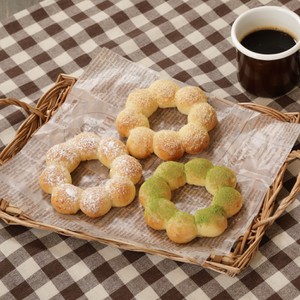 切り餅で 揚げないポン デ ドーナツ 飯田順子 ほめられスイーツ 一緒につくれるクックパッド Cookpadlive