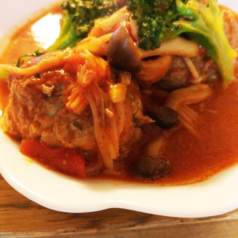 【みんなが作ってる】 煮込みハンバーグ トマト缶 キノコのレシピ 【クックパッド】 簡単おいしいみんなのレシピが351万品