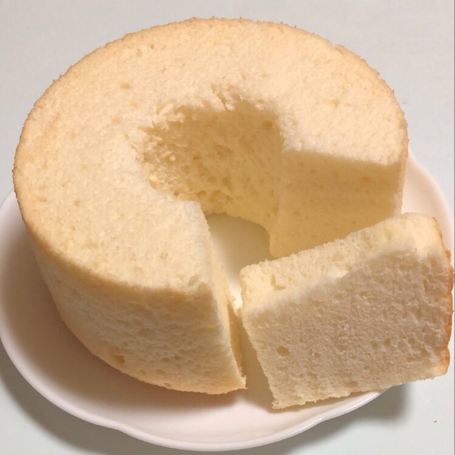 卵白消費(卵黄無し)のシフォンケーキの画像