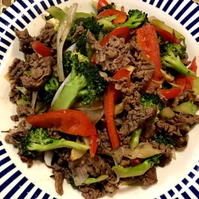牛肉とお野菜のオイスターソース炒め