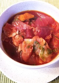 ビーツとユリ根の真っ赤なスープ