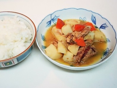 ツナと根菜のごった煮ぶっかけご飯の写真