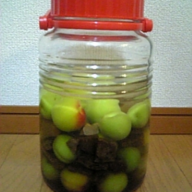 黒糖梅酒 レシピ 作り方 By みんちゃん５８ クックパッド 簡単おいしいみんなのレシピが355万品