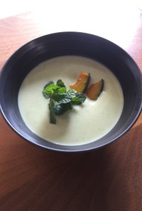 豆乳グリーンカレースープ
