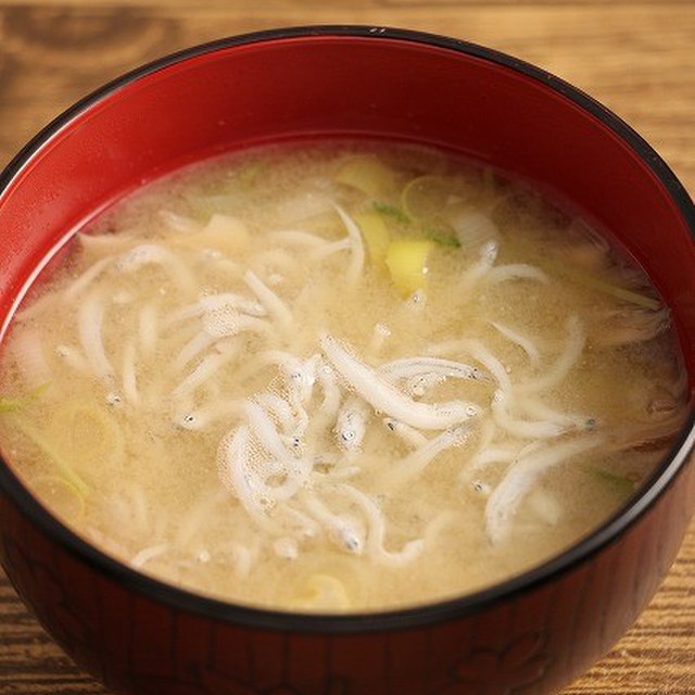 簡単 しらすと舞茸のお味噌汁 レシピ 作り方 By だんどり亭 クックパッド 簡単おいしいみんなのレシピが354万品