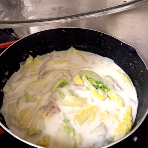 【簡単】白菜とベーコンのミルクスープ