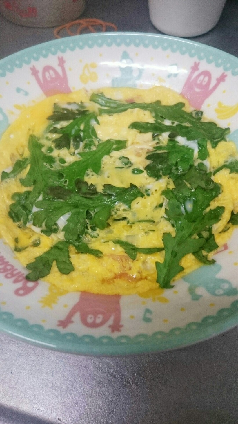 レンジで☆春菊とベーコンの卵料理の画像