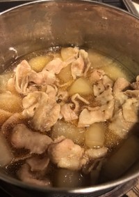 大根と豚バラ煮