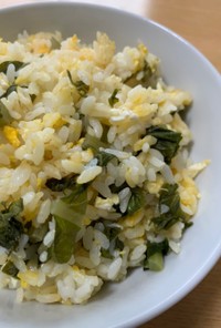 野沢菜と卵のチャーハン