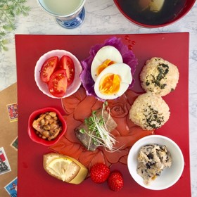 低カロリーおかずの朝食