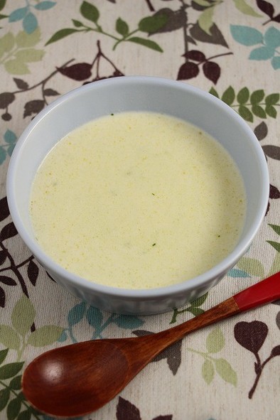 簡単！ブロッコリーの茎のチーズスープの写真