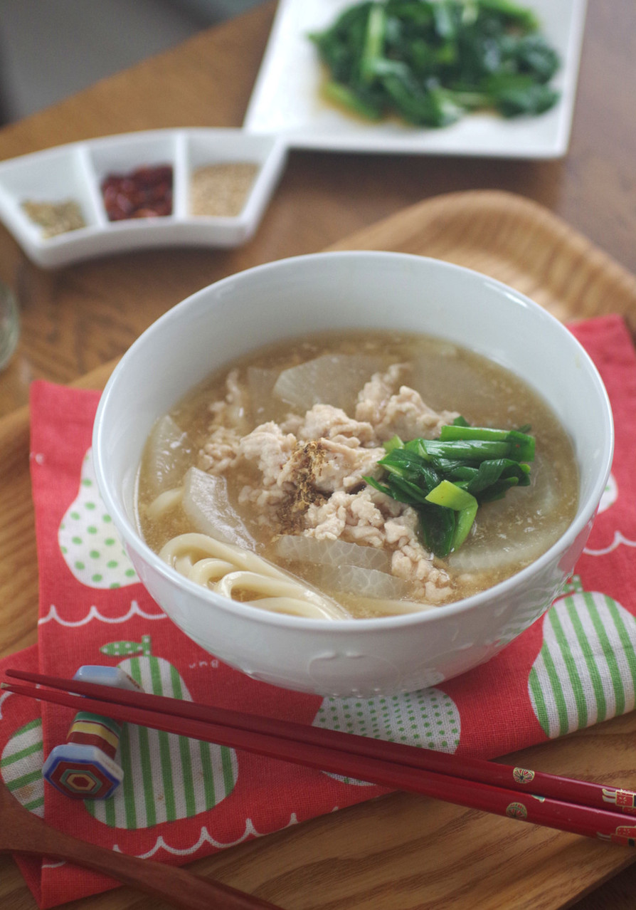 鶏ひき肉と大根のあんかけうどんの画像