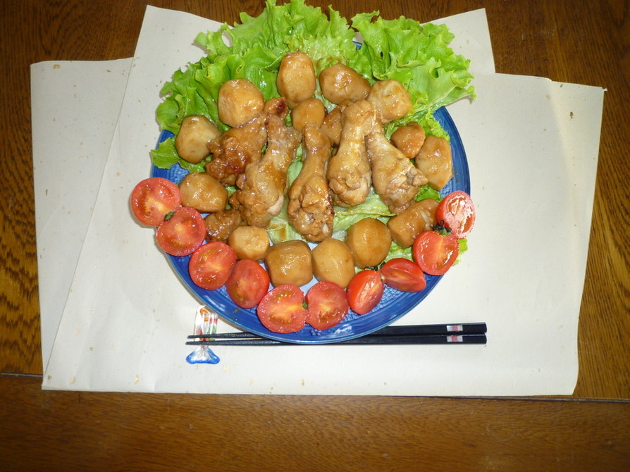 鶏手羽元と里芋の八角煮の画像
