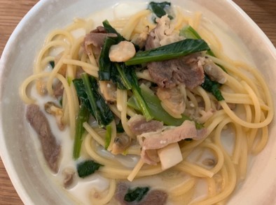 小松菜と海鮮のスープパスタの写真