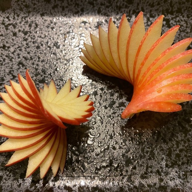 リンゴ飾り切り リンゴの扇 らせん階段 レシピ 作り方 By Foodtetu クックパッド 簡単おいしいみんなのレシピが372万品